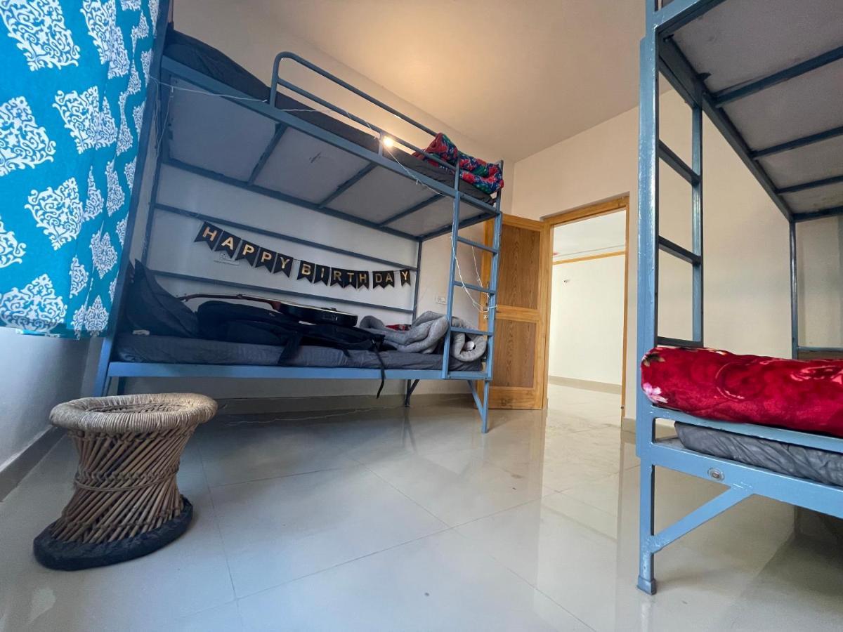 Bir Nest Hostel Extérieur photo
